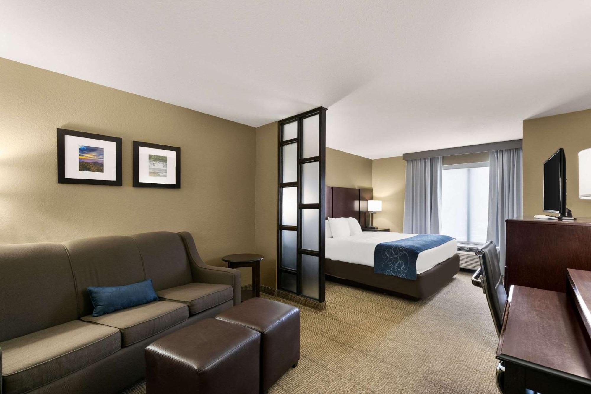 Comfort Suites Commerce Exteriör bild