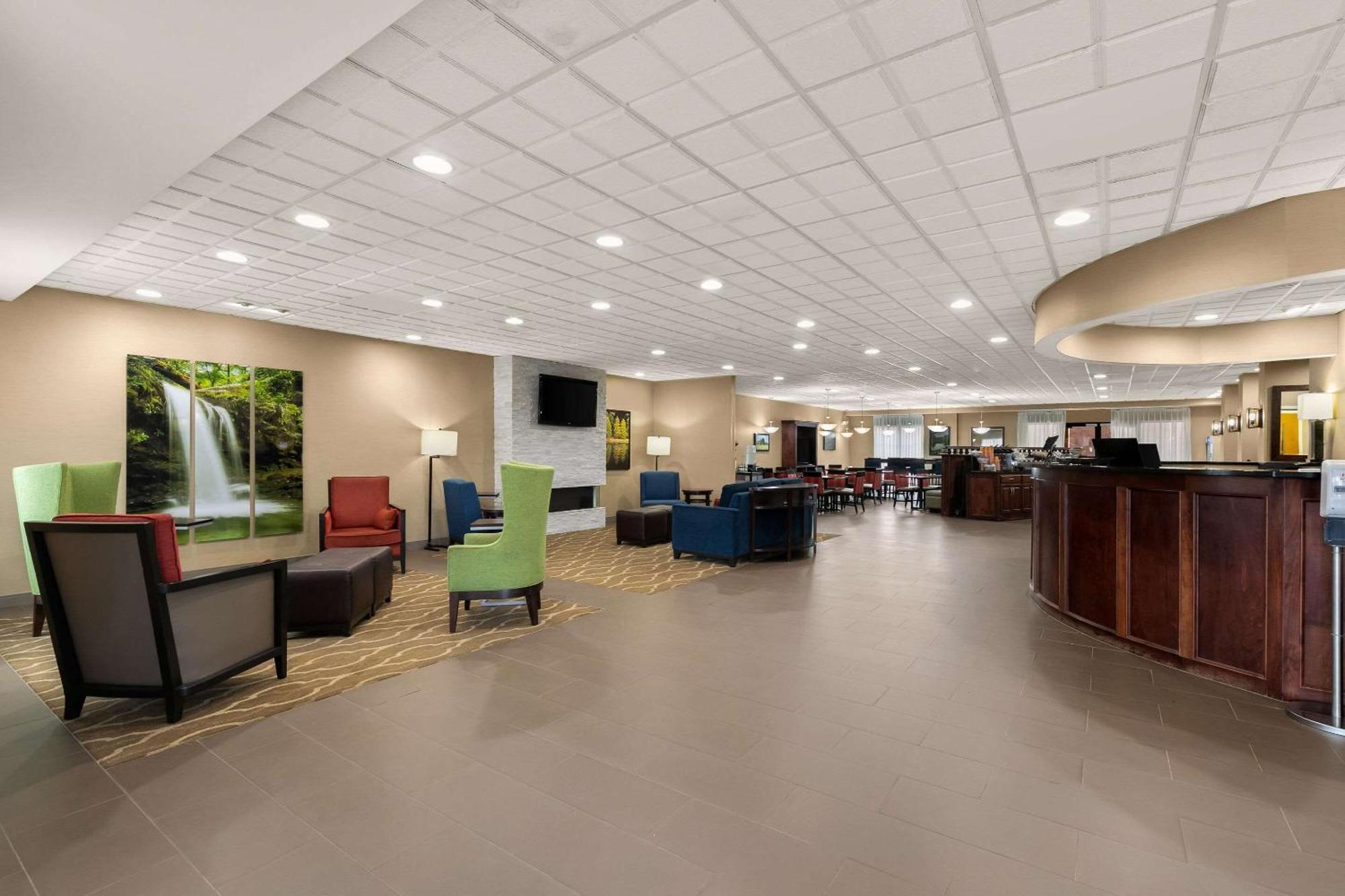 Comfort Suites Commerce Exteriör bild